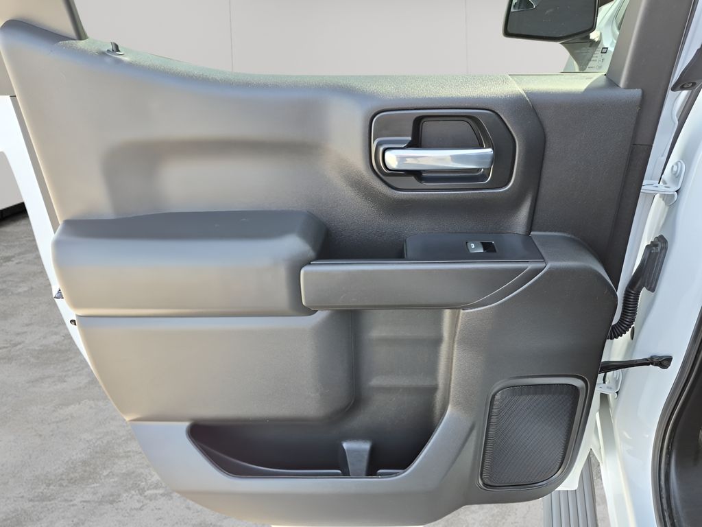 Used 2020 White Chevrolet LT image 17