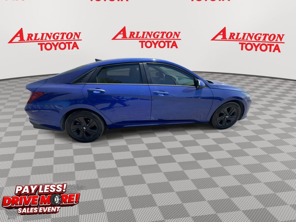 2021 Hyundai Elantra SEL - Photo 12