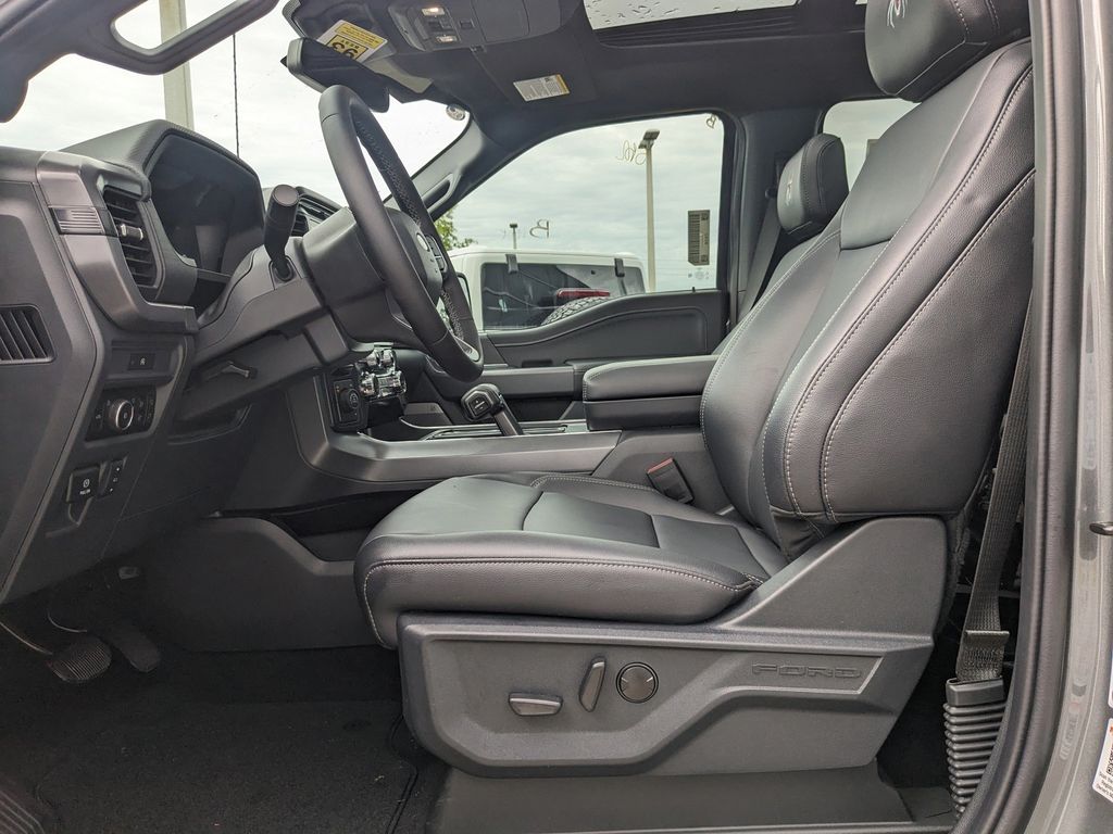 2025 Ford F-150 Black Widow