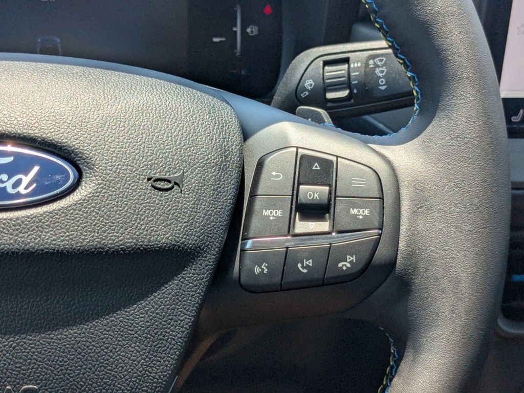 2025 Ford Maverick Lobo