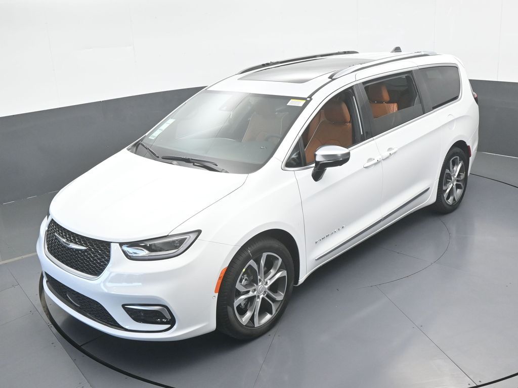New 2026 Bright White Clearcoat Chrysler Pinnacle image 57