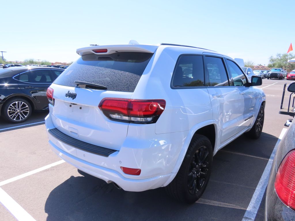 Thumbnail: 2021 Jeep Grand Cherokee - 4