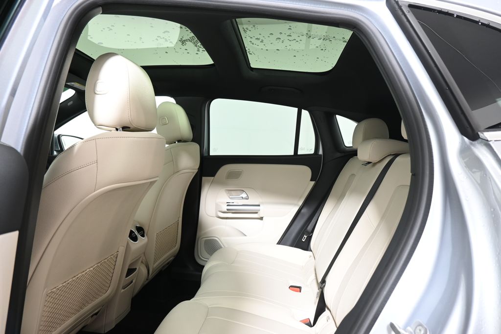 Thumbnail: 2026 Mercedes-Benz GLA - 26