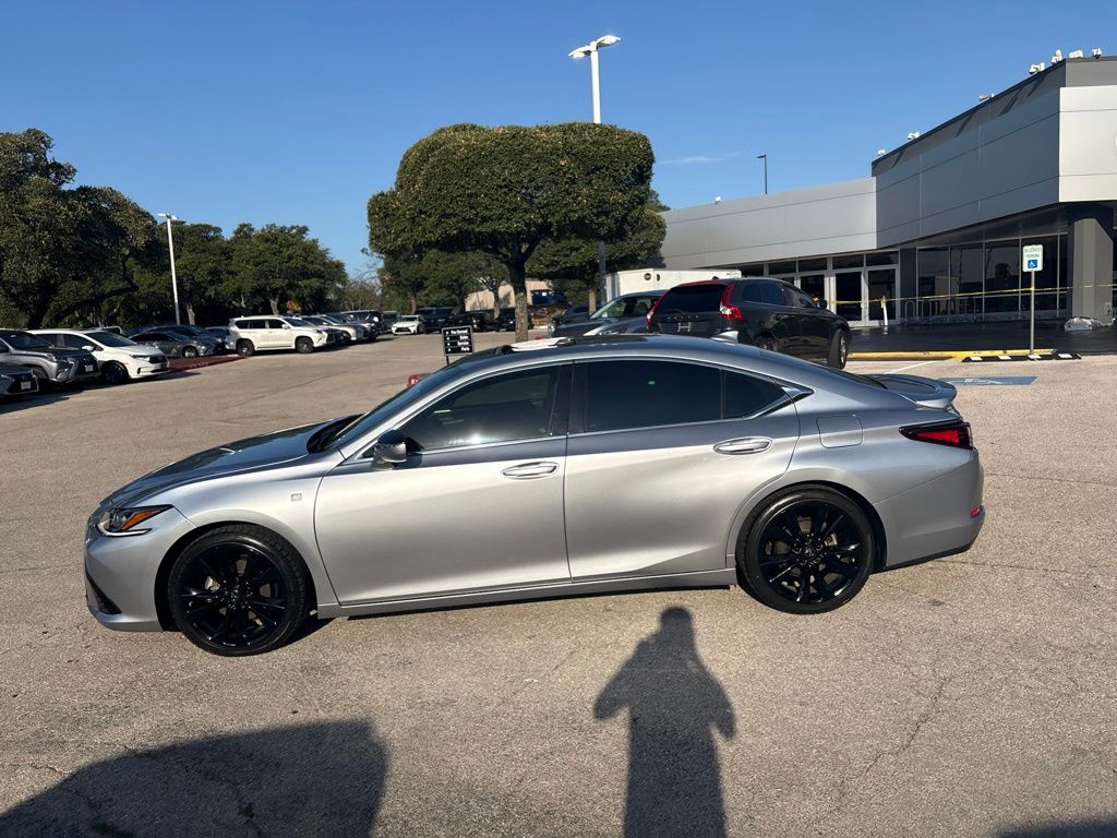 Thumbnail: 2024 Lexus ES - 2
