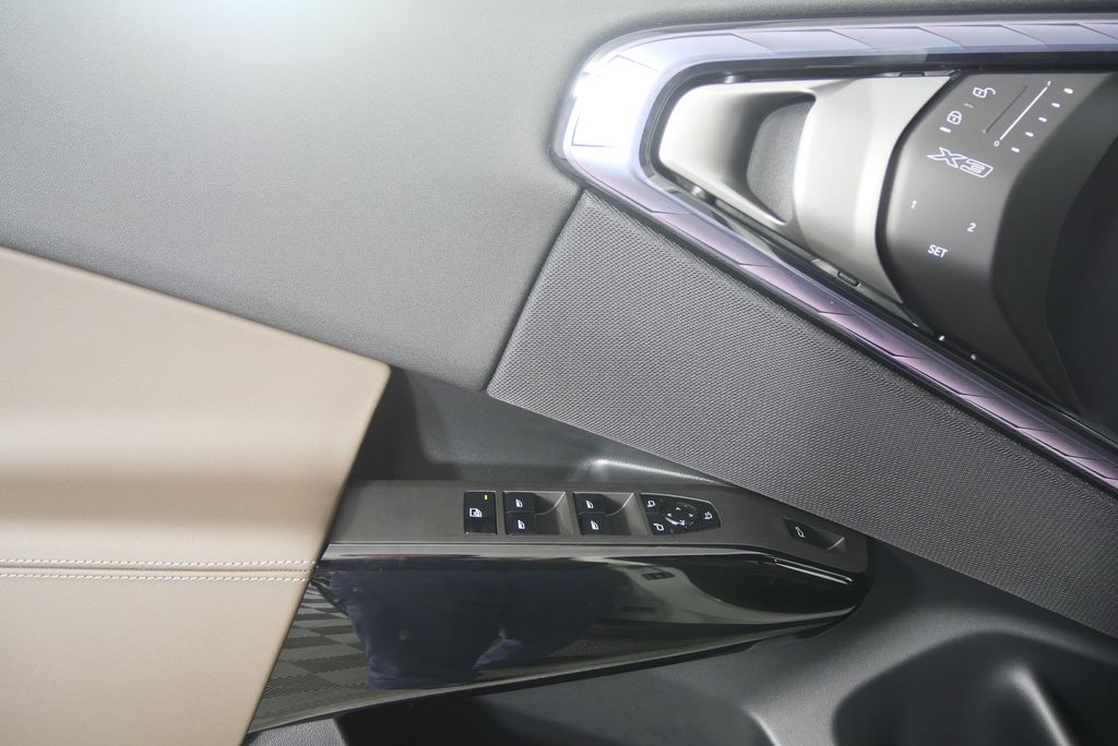 Thumbnail: 2026 BMW X3 - 9