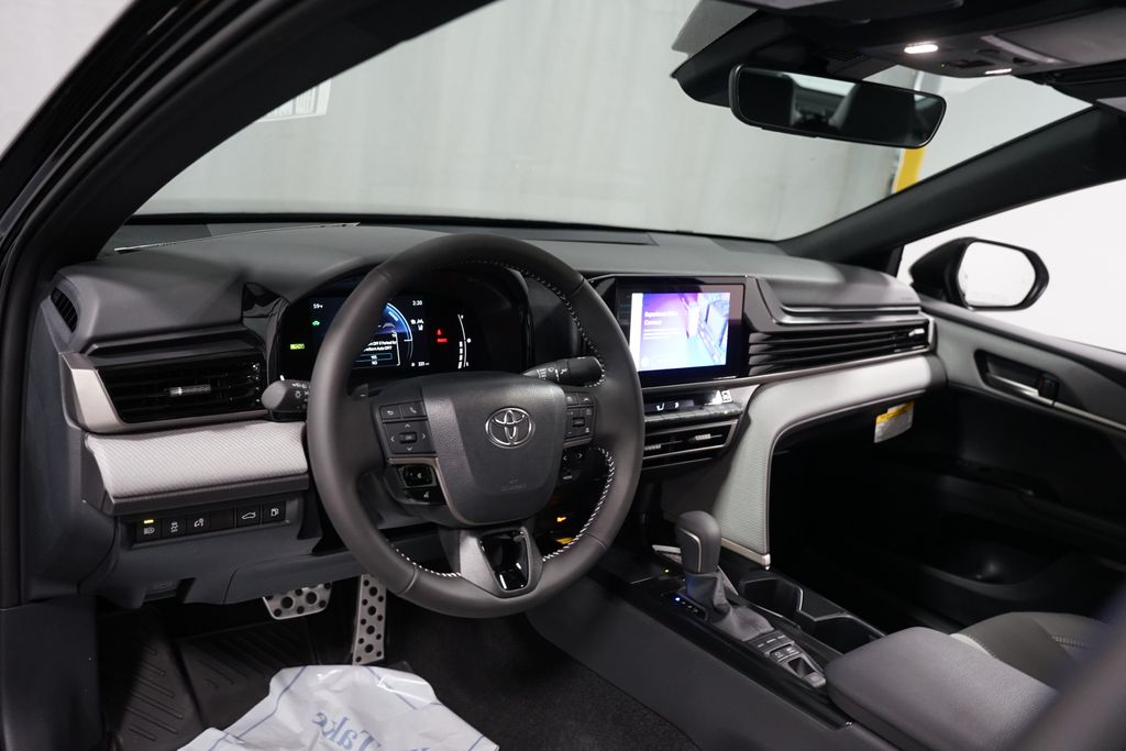 Thumbnail: 2026 Toyota Camry - 11