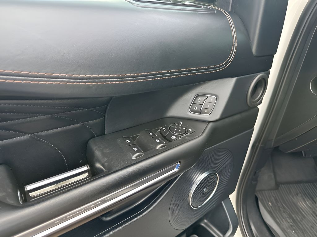 Used Car 2021 Ford Expedition  Platinum For Sale Under $40,000 In Austin, Texas