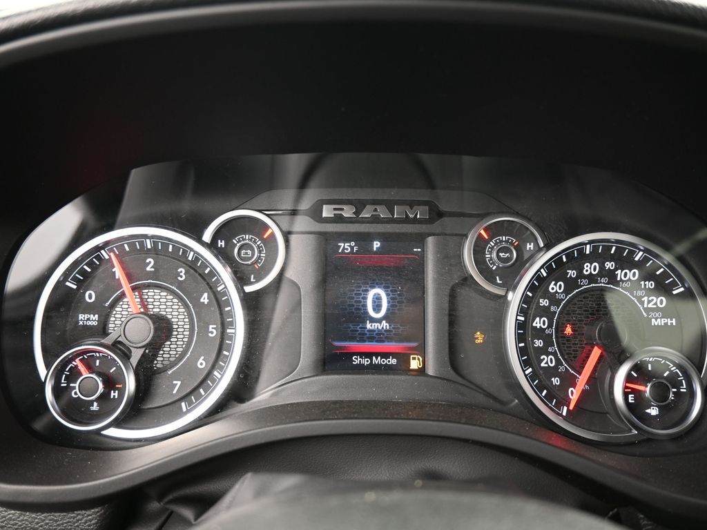 New 2026 Diamond Black Crystal Pearlcoat Ram Express image 24