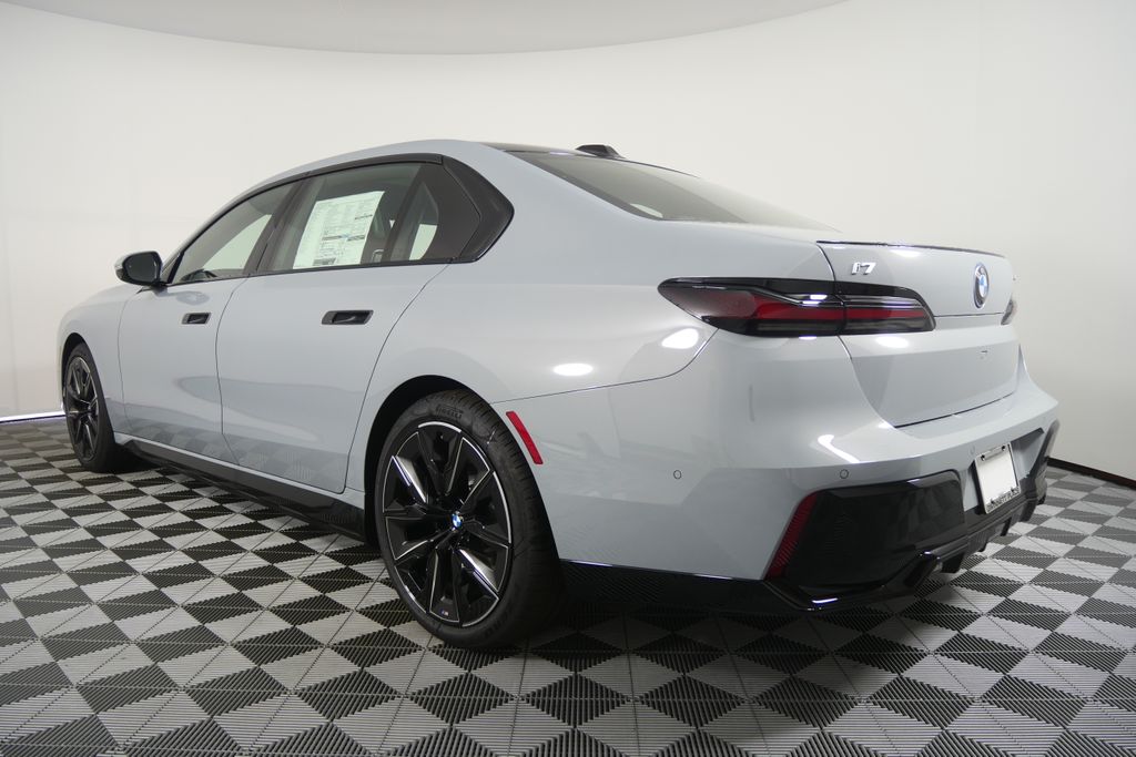 Thumbnail: 2026 BMW i7 - 5