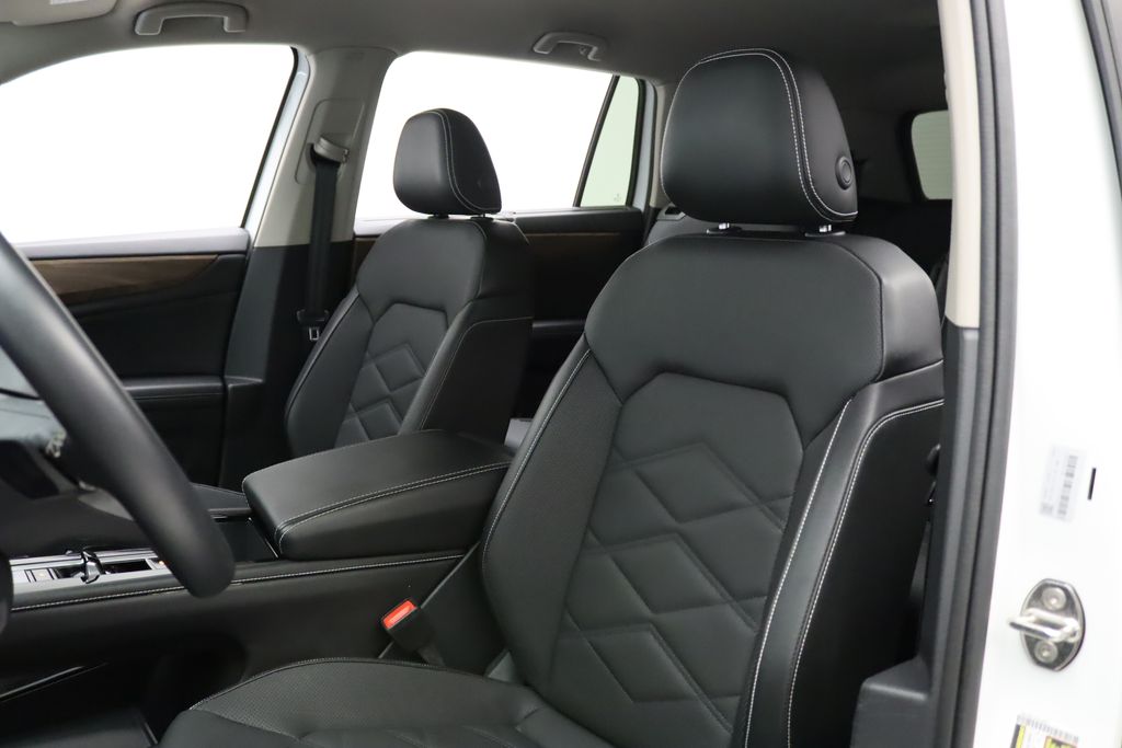 Thumbnail: 2024 Volkswagen Atlas - 13