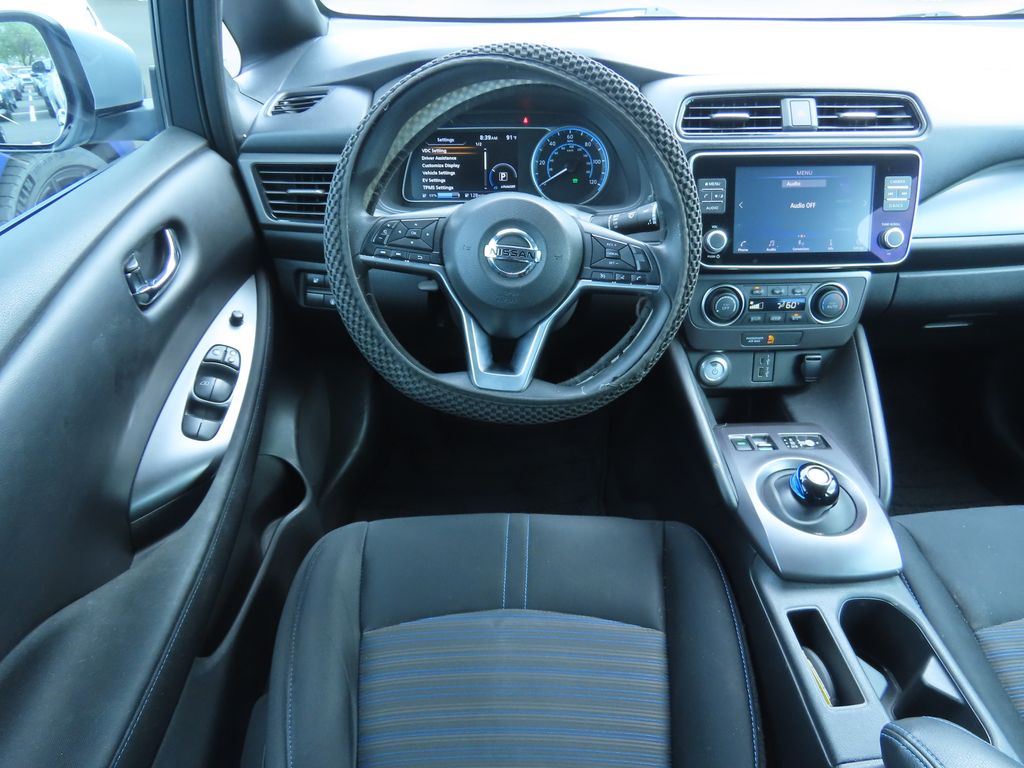Thumbnail: 2020 Nissan Leaf - 5