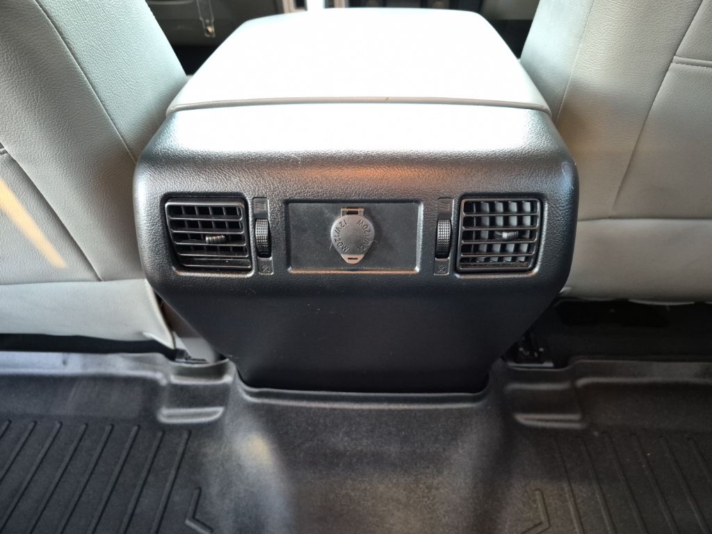 Used Car 2013 Toyota Tundra  Grade For Sale Under $25,000 In Austin, Texas