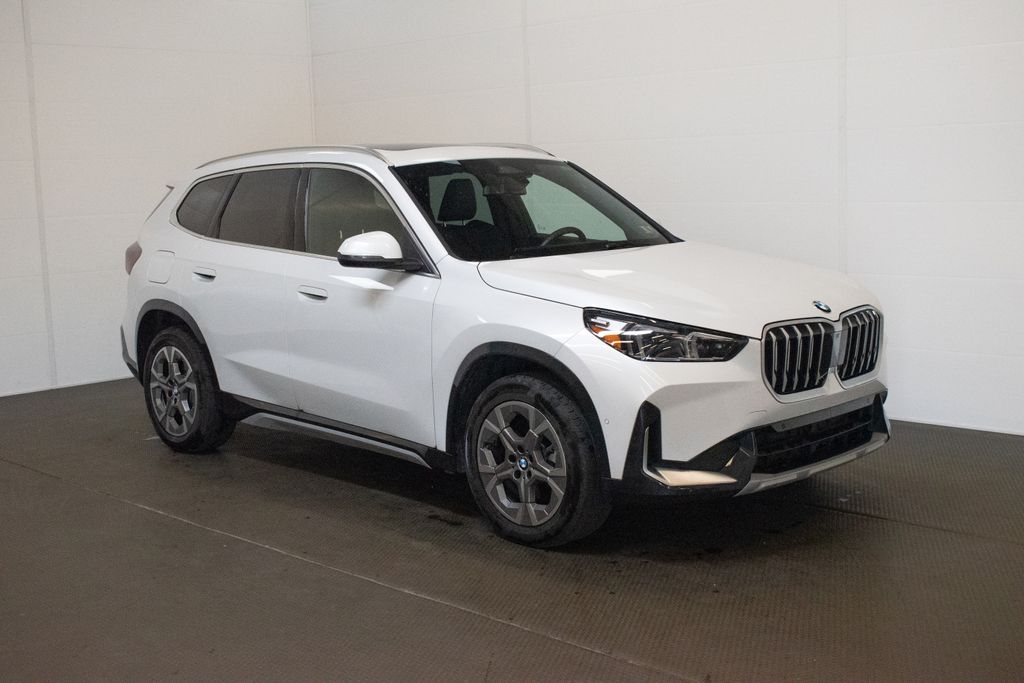 Mineral White Metallic 2026 BMW X1 xDrive28i SUV / Crossover All-Wheel Drive 7-Speed Automatic