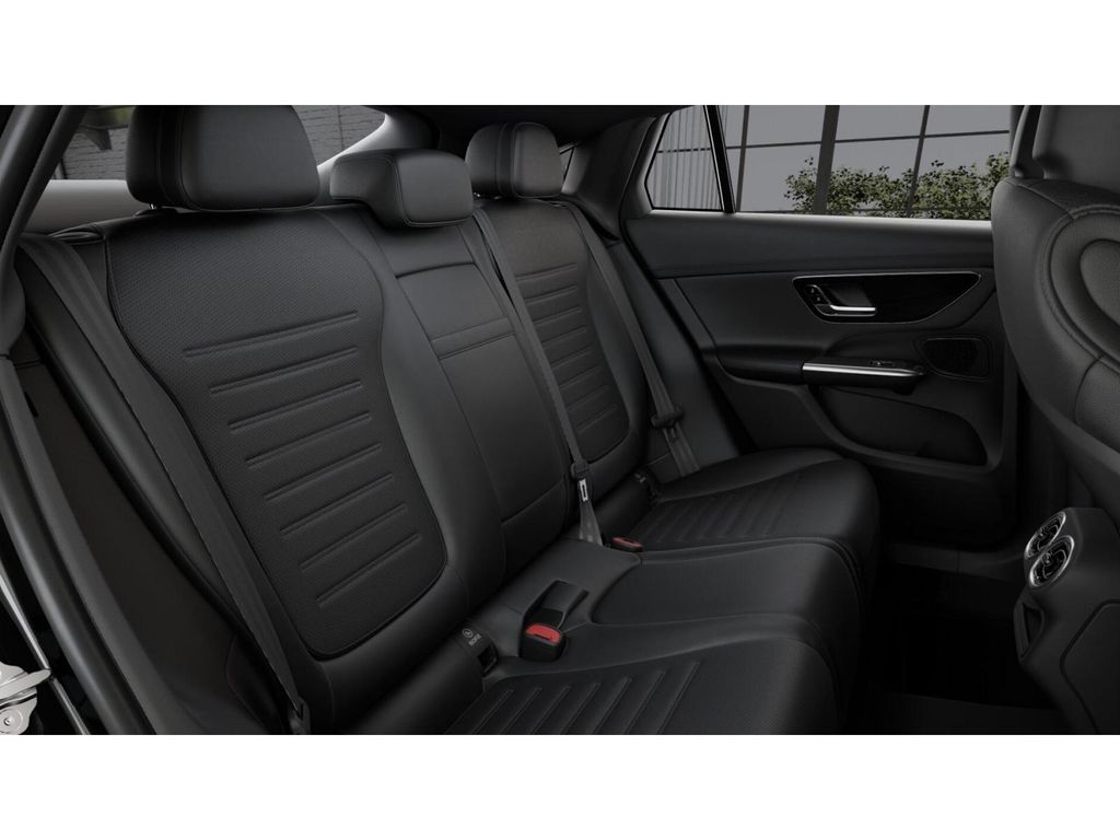 Thumbnail: 2026 Mercedes-Benz GLC - 5