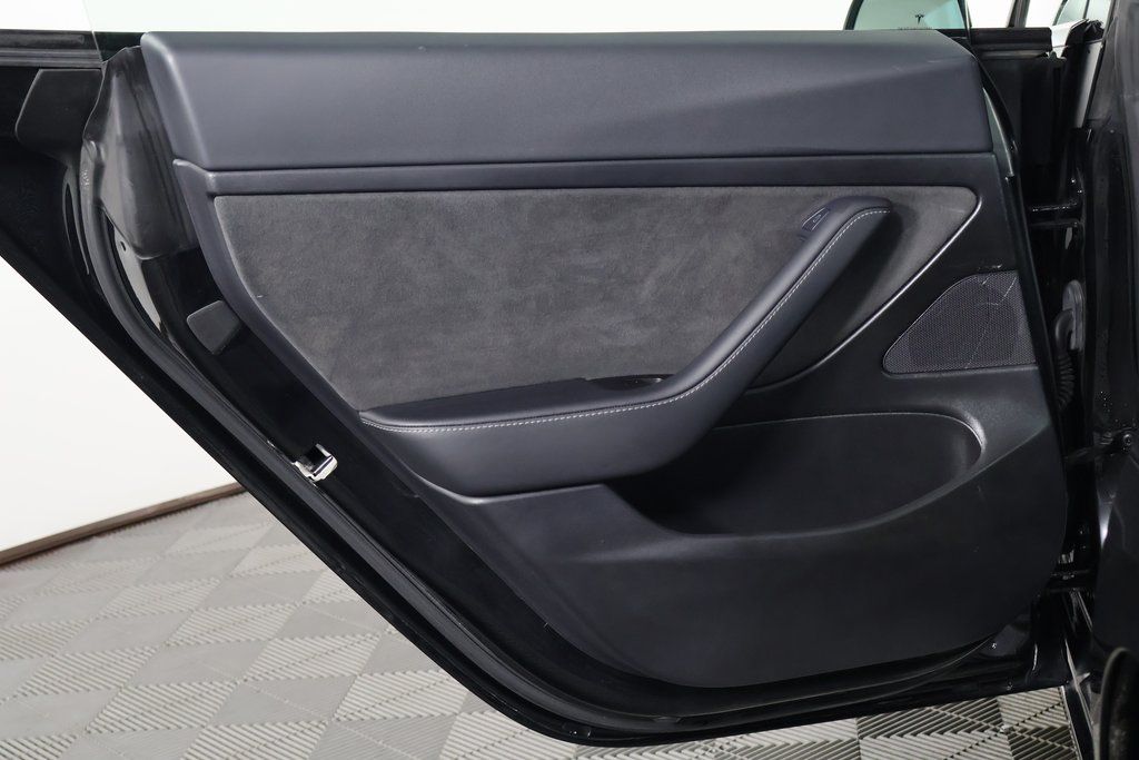Thumbnail: 2021 Tesla Model 3 - 13