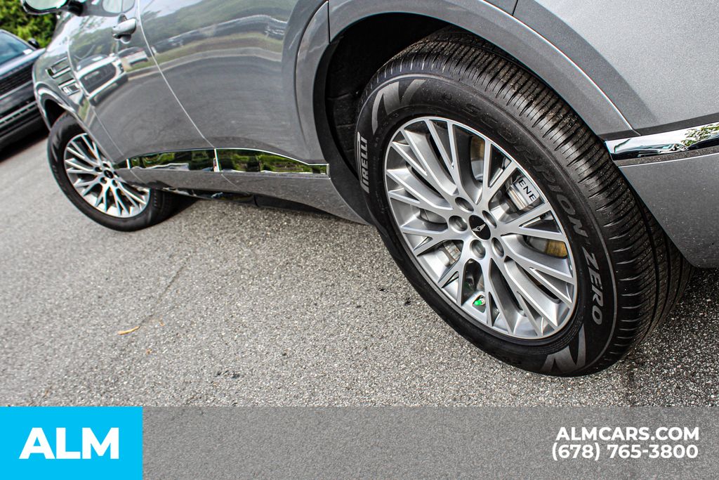 Used 2026 Silver Genesis 2.5T image 14
