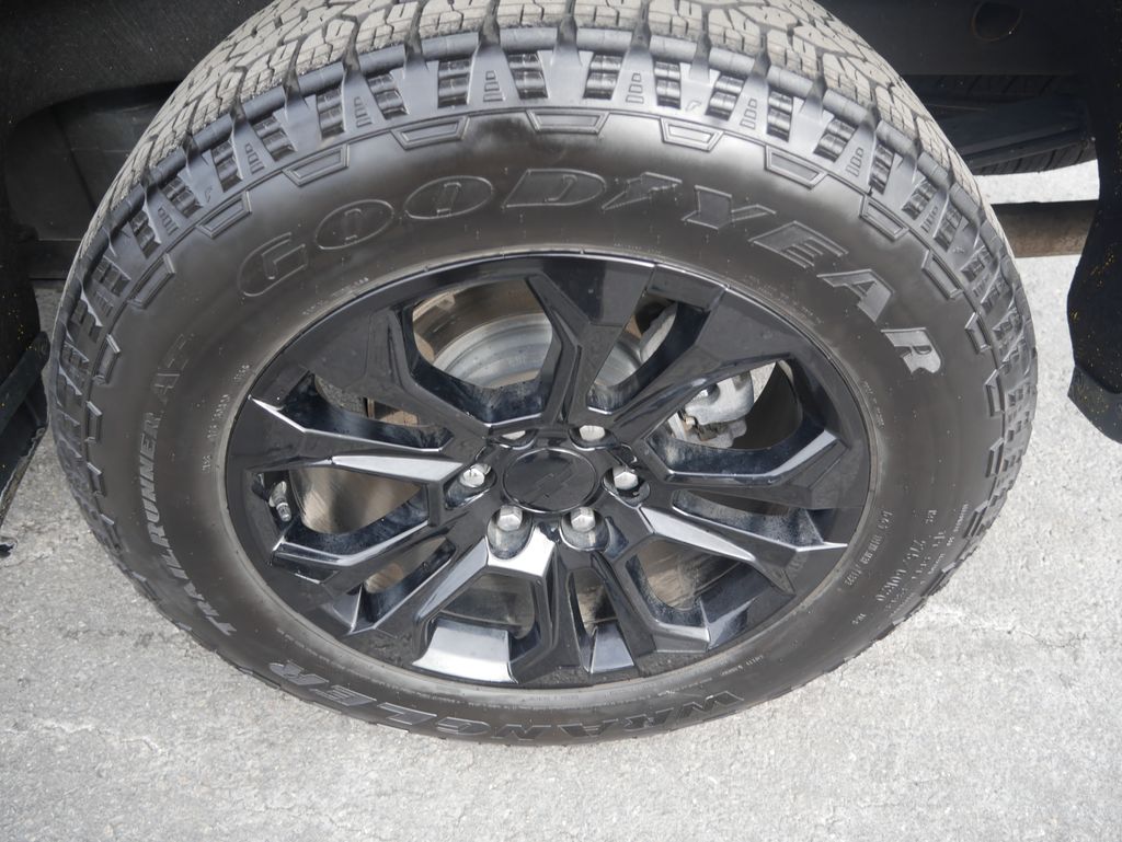 Thumbnail: 2023 Chevrolet Silverado 1500 - 13