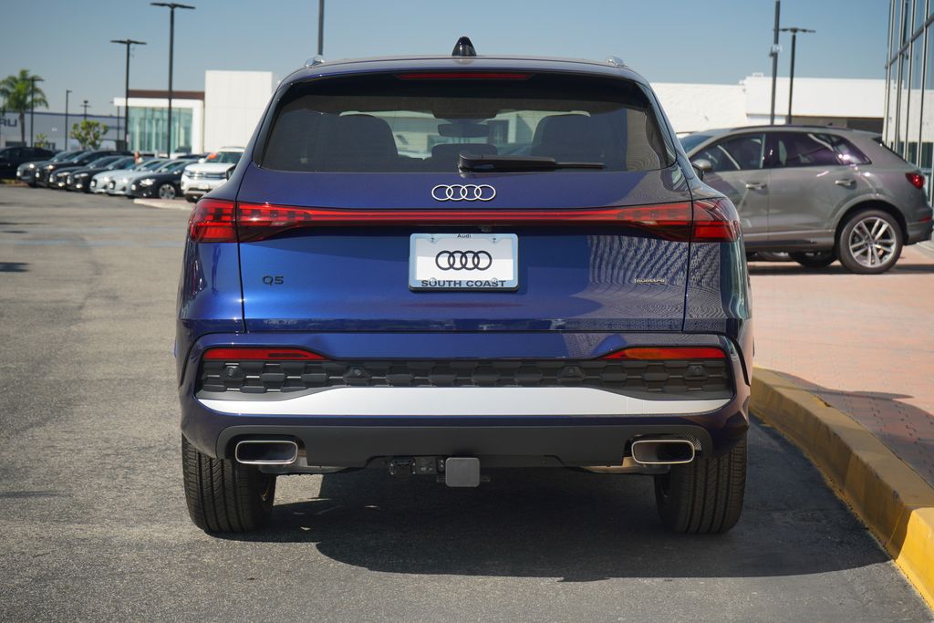 Thumbnail: 2025 Audi Q5 - 4