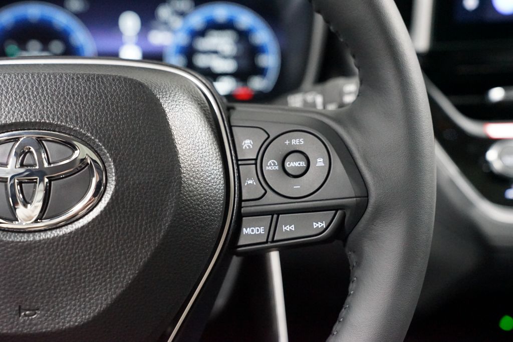 Thumbnail: 2026 Toyota Corolla Cross - 13