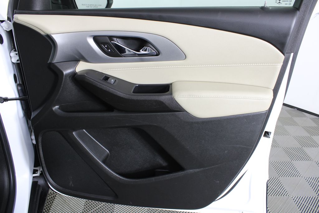 Used 2022 Chevrolet Traverse for sale in 