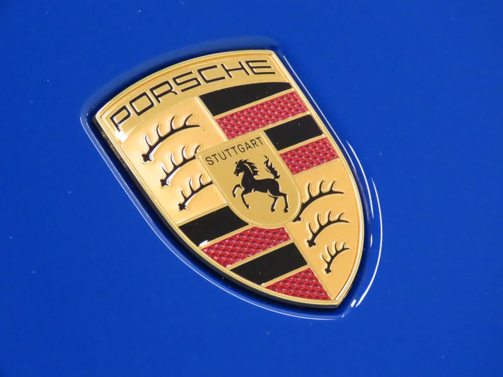 Thumbnail: 2025 Porsche Panamera - 13