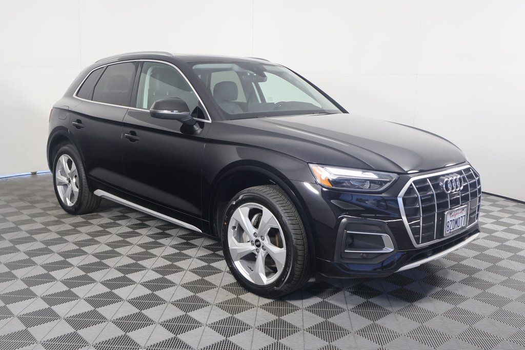 Thumbnail: 2021 Audi Q5 - 3
