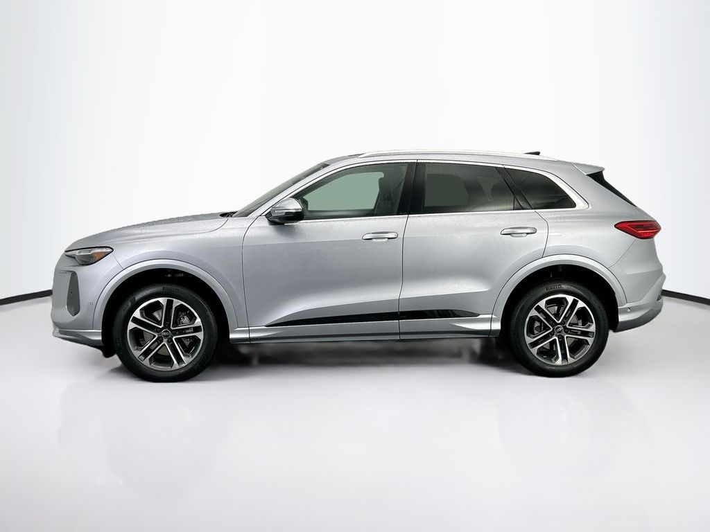 Thumbnail: 2025 Audi Q5 - 8