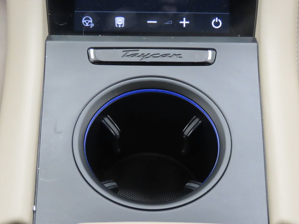 Thumbnail: 2023 Porsche Taycan - 30