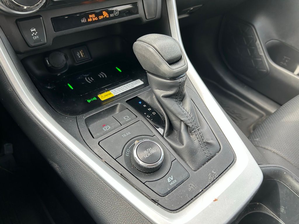 Thumbnail: 2025 Toyota RAV4 - 27