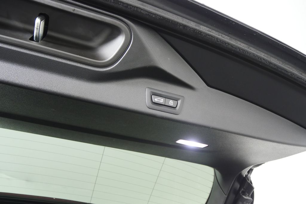 Thumbnail: 2022 BMW X5 - 19