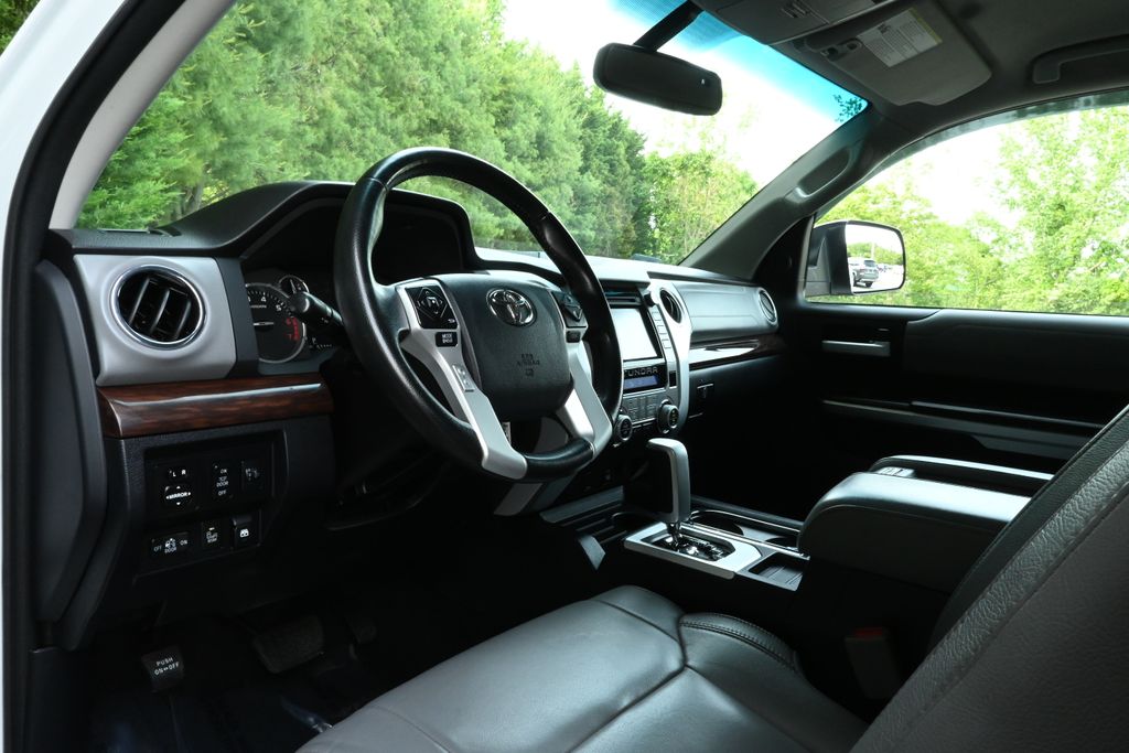 2017 Toyota Tundra Limited 16