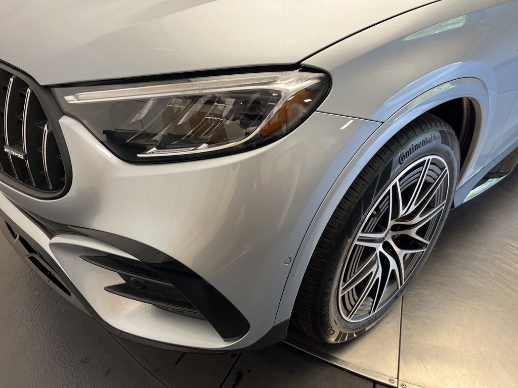 Thumbnail: 2026 Mercedes-Benz GLC - 9