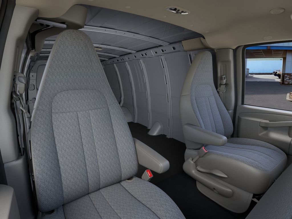 2025 Chevrolet Express 3500 Work Van