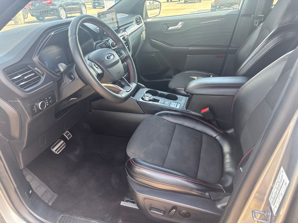 2024 Ford Escape ST-Line Silver at DeMontrond Ford
