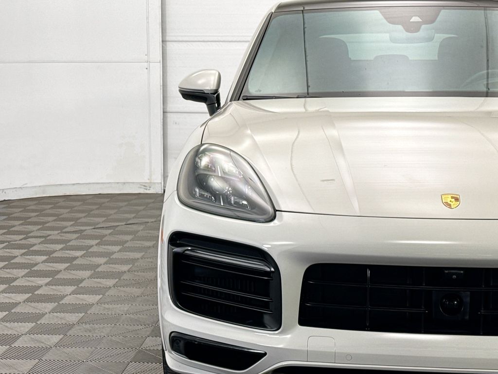 Thumbnail: 2023 Porsche  - 12