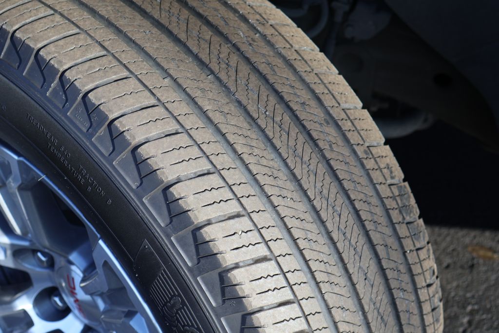 Thumbnail: 2024 GMC Sierra 1500 - 12