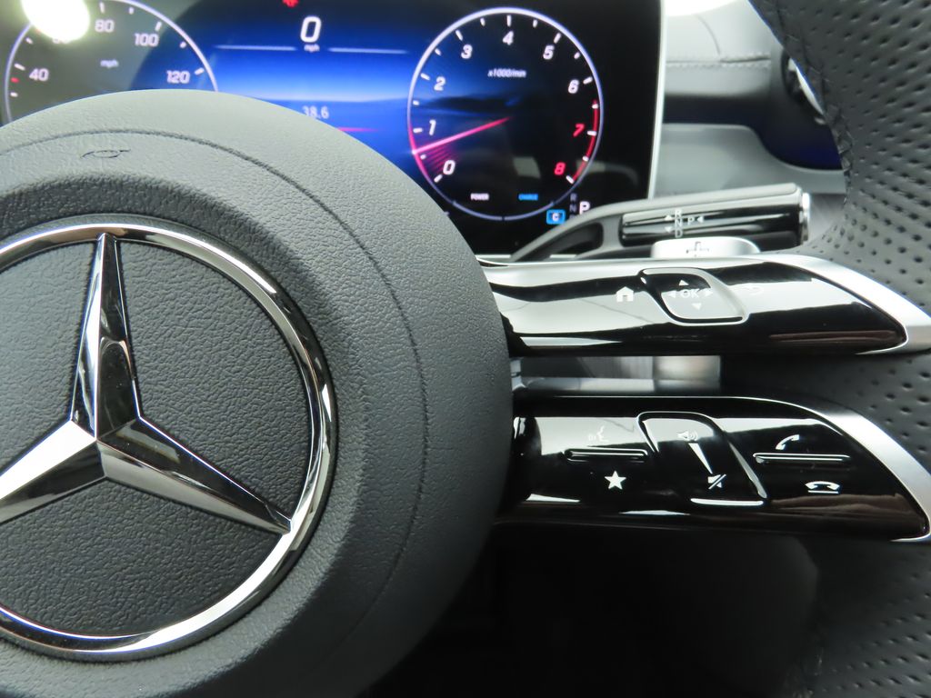 Thumbnail: 2025 Mercedes-Benz C-Class - 12