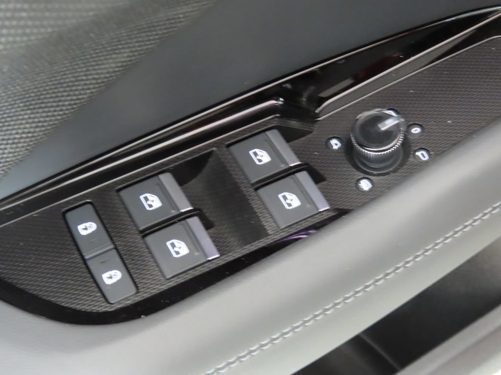 Thumbnail: 2026 Audi Q3 - 31
