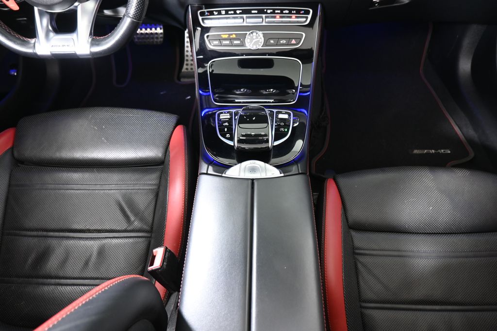 Thumbnail: 2019 Mercedes-Benz E-Class - 31