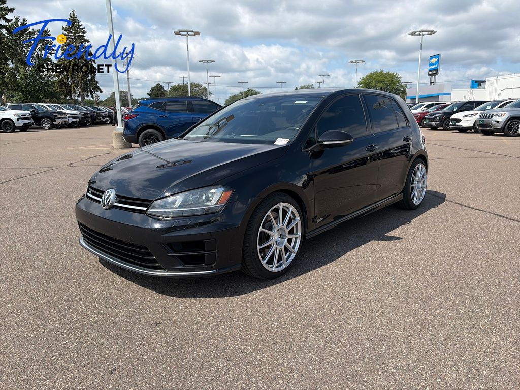 2016 Volkswagen Golf R 4-Door AWD