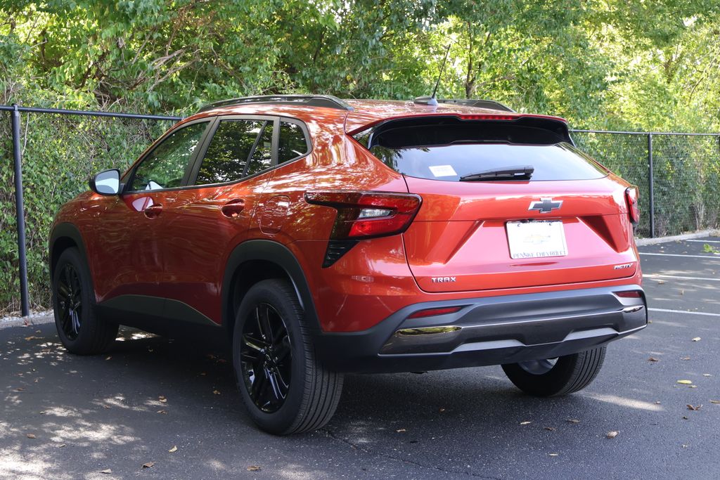 Thumbnail: 2024 Chevrolet Trax - 6