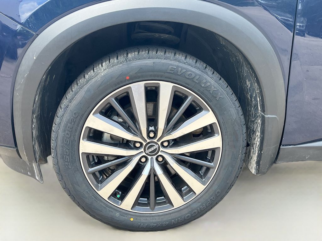 Used 2022 Blue Nissan Platinum image 32