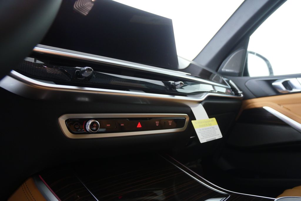 Thumbnail: 2026 BMW X5 - 20