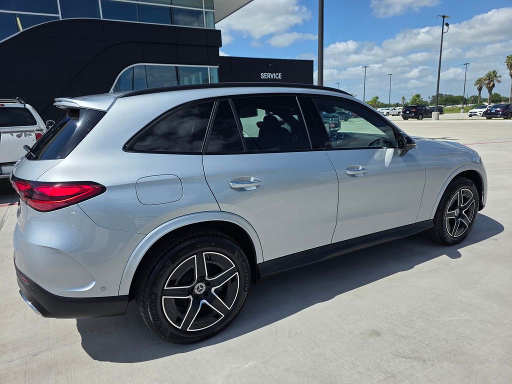 New 2026 Silver Mercedes-Benz GLC 300 image 7