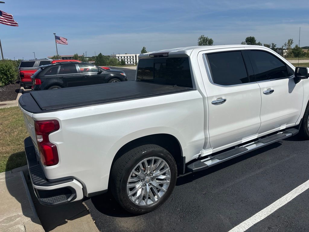 Used 2019 Chevrolet Silverado 1500 High Country with VIN 3GCUYHEL7KG248756 for sale in Kansas City