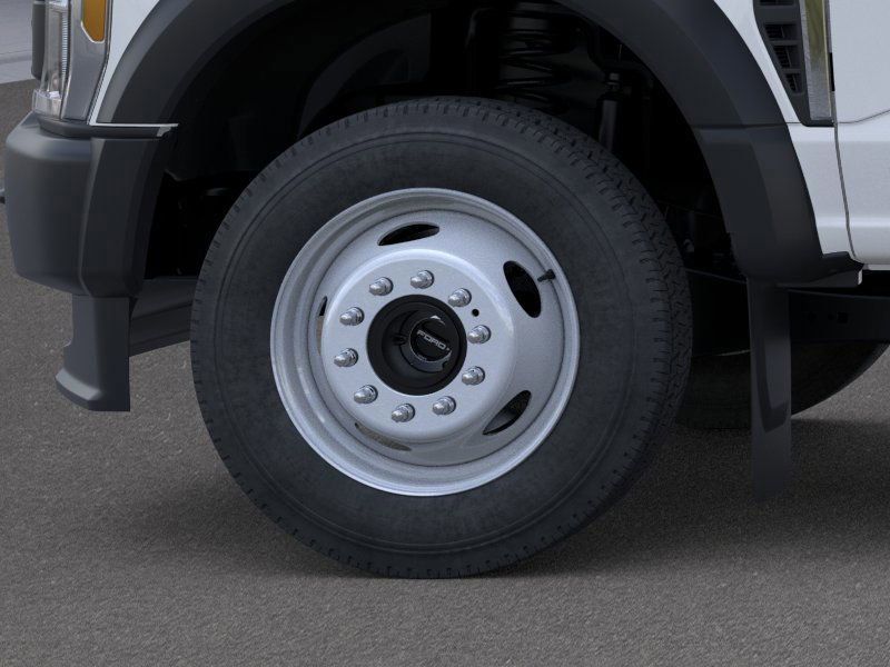 New 2026 Oxford White Ford F-450® XL image 19