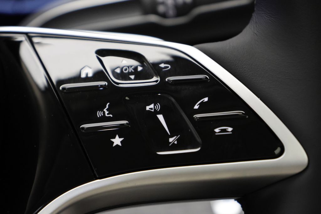 Thumbnail: 2026 Mercedes-Benz GLE - 22