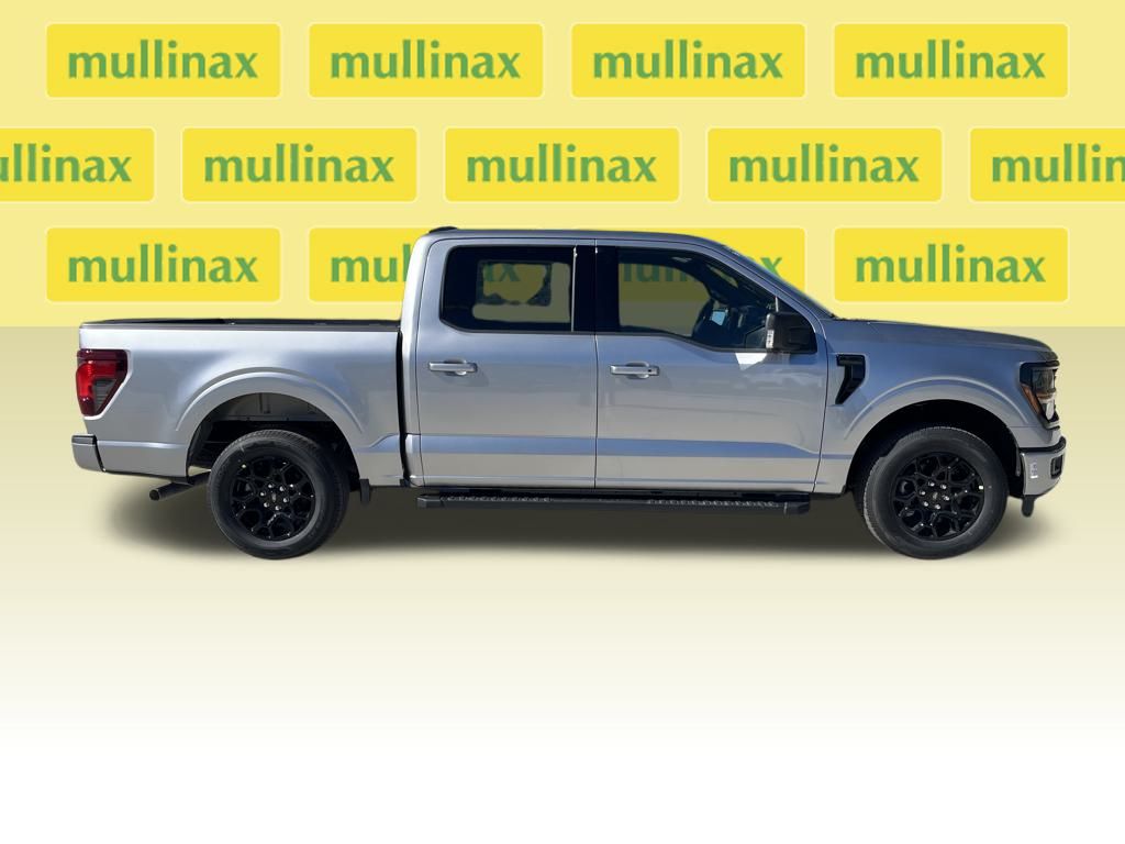 New 2026 Silver Ford XLT image 2