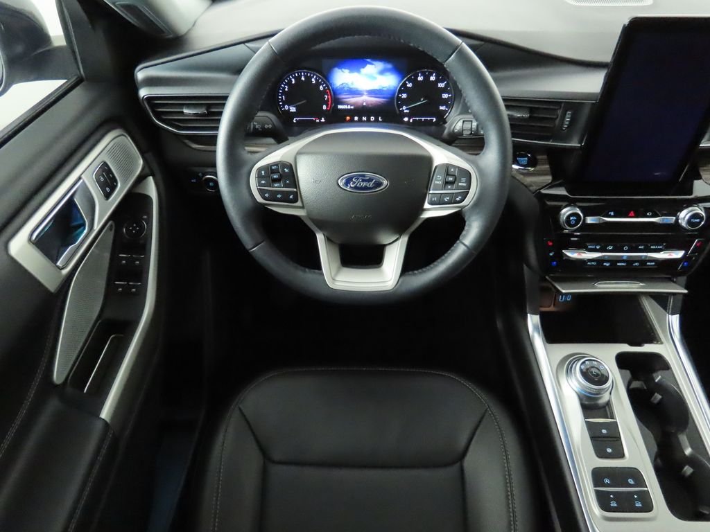 2023 Ford Explorer Limited 10
