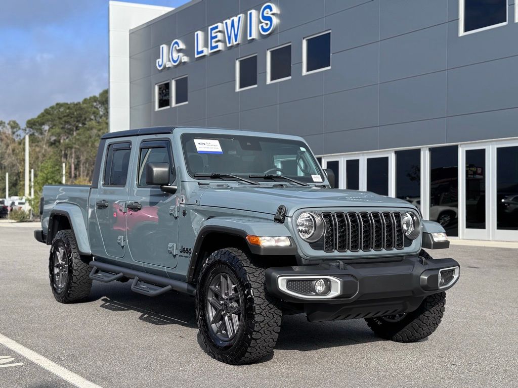 2024 Jeep Gladiator Sport S